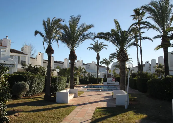 Сasa de vacaciones Reihenhaus Am Mit Pool, Primera Linea