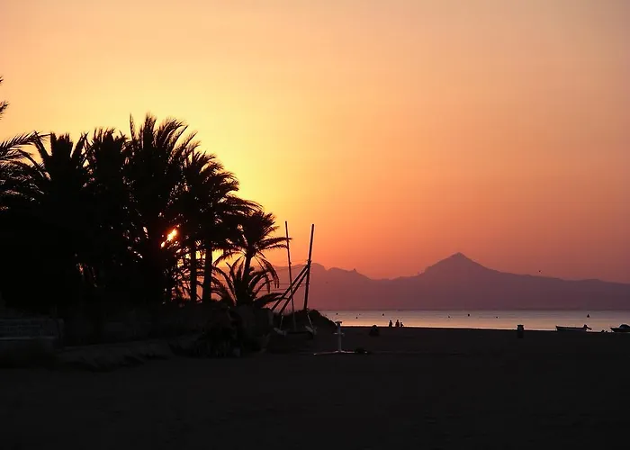 Сasa de vacaciones Reihenhaus Am Mit Pool, Primera Linea Dénia